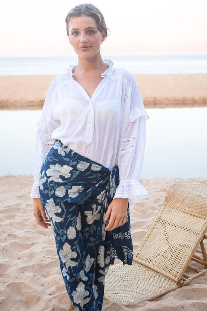 Sarong Indigo Floral Print